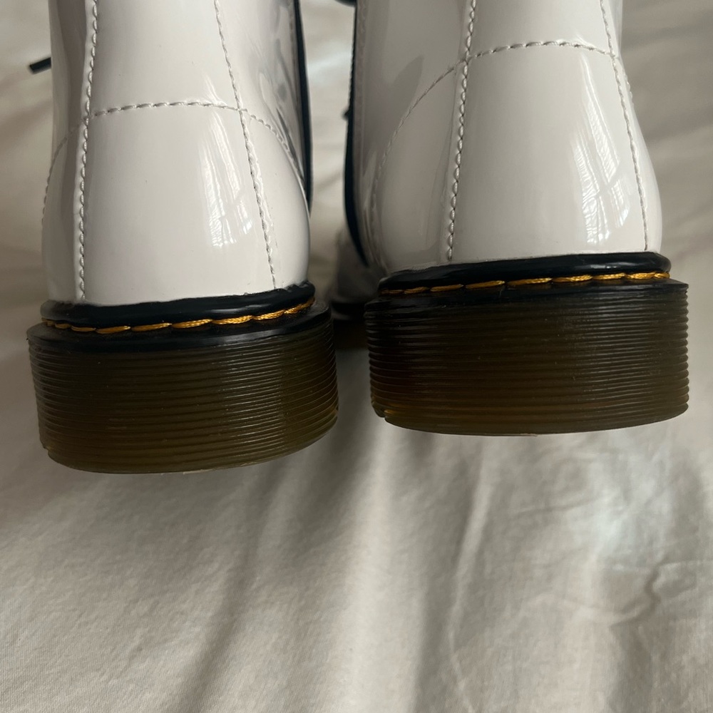 Dr. Martens Kids White and Black Boots - Picture 9 of 16